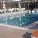 Adahan Otel *