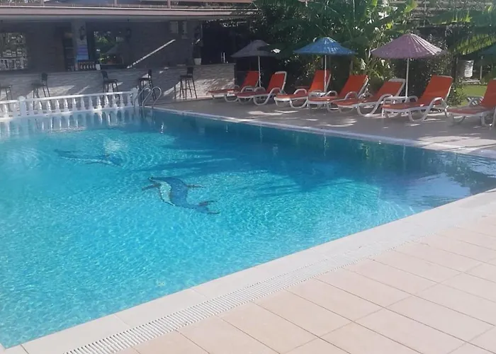 Adahan Hotell Gümüldür
